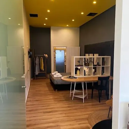 Modern Lux Downtown Appartement *